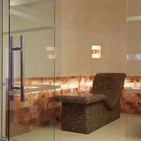Eagles Palace - Small Luxury Of The World Hotell