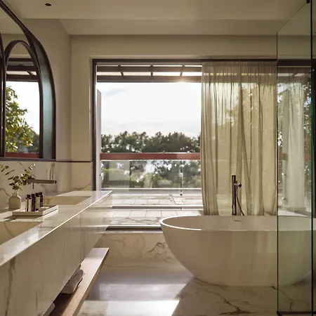 Eagles Palace - Small Luxury Of The World Урануполи