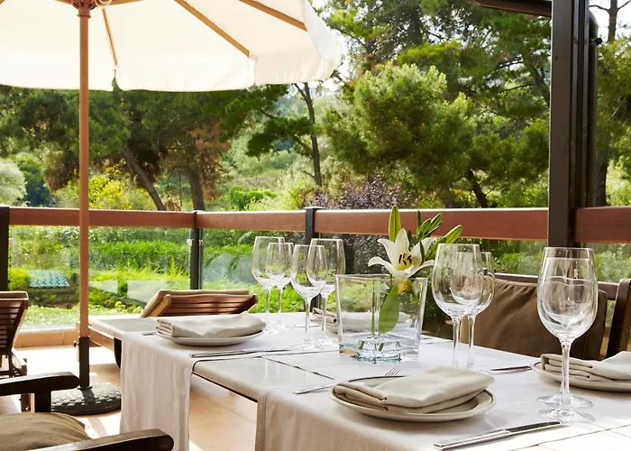 Eagles Palace - Small Luxury Of The World Hotell